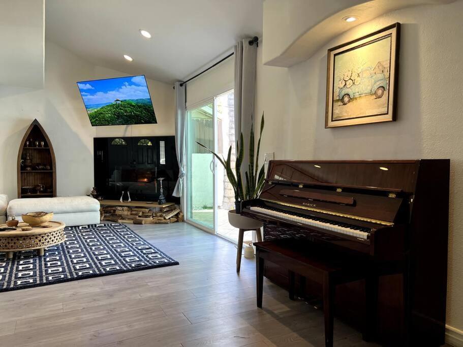 Stylish Mediterranean Villa, Pool, Jacuzzi, Hollywood & Malibu Bliss Los Angeles Exterior foto